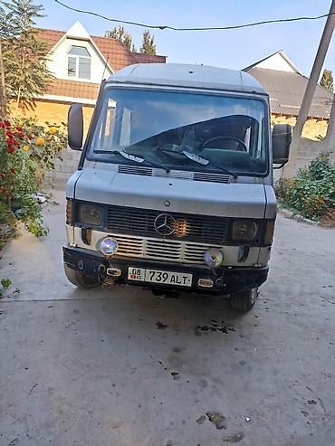 mercedesbenz т1: Mercedes-Benz T1: 1990 г., Фургон — 2