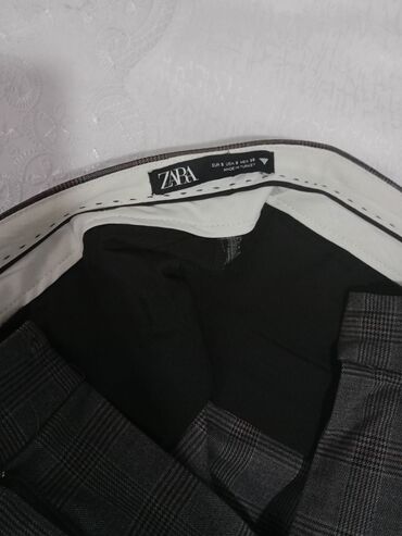 Kostyumlar: Dəst birlikdə Pencək Bershka Şalvar Zara. Dəst olaraq satılır 15 AZN — 13