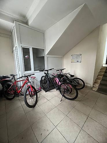 золотой квадрат: 4 комнаты, 186 м², Золотой квадрат 2 этаж, Евроремонт — 10