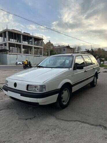 Volkswagen: Volkswagen Passat: 1992 г., 2 л, Механика, Бензин, Универсал