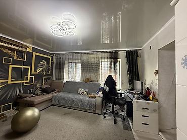 Продажа коттеджей и домов: Продаю дом с участком по ул.Куренкеева/Т.Молдо, р-н Церкви, участок — 10