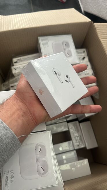 bermude marka ramaxprljavo bela: Povezivanje sa iPhone uređajima nije bilo lakše uz airpods slušalice