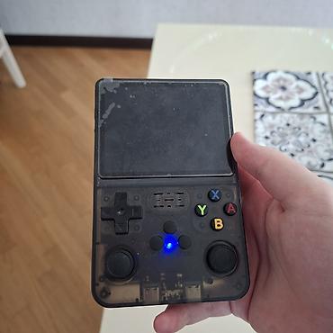 Digər oyun və konsollar: Retro portativ oyun konsolu - Şəffaf (smok) korpus, 3.5” təxminən — 1