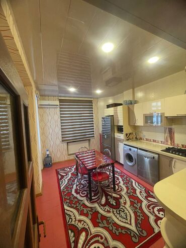 Yeni tikili: 3 otaqlı, Yeni tikili, m. Xalqlar Dostluğu, 144 kv. m — 3