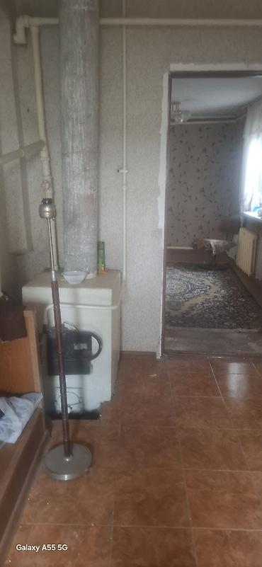 3 room: Сдаётся дом с отдельной кухней и тримя комнатами. Планировка: - — 5