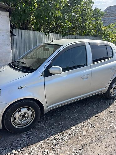 Toyota: Toyota Vitz: 2000 г., 1.3 л, Автомат, Бензин, Хетчбек — 2