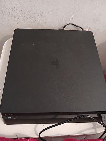 ps4 slim disk: Sony PlayStation 4 Slim oyun konsolu - Model: PS4 Slim (çevik, səssiz — 1