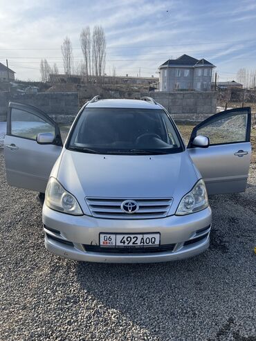 уборочная машина: Toyota Verso: 2004 г., 2 л, Механика, Дизель, Вэн/Минивэн