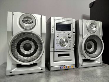 пульт behringer: Продаю недорого LG музыкальный центр есть AUX есть и другие муз