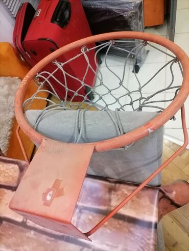 Ostali proizvodi za sport i rekreaciju: Koš Obruč sa mrežicom kao nov je
 Mirjevo