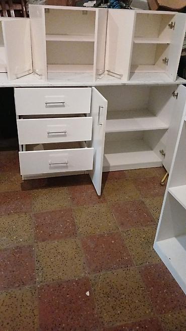 Mətbəx mebeli: Təzə mətbəx mebeli, ölçü 325 sm. Yuxari qapılar MDF, aşağı qapılar — 2