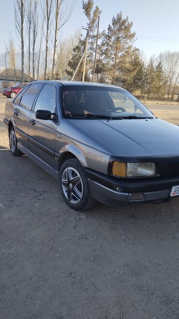 запчасти volkswagen transporter: Volkswagen Passat: 1989 г., 1.8 л, Механика, Бензин, Седан