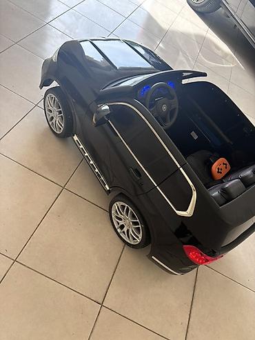 oyuncaq dəmir maşın: Uşaq elektrik maşını – Mercedes üslublu, JHW8888 nömrə paneli ilə - — 2