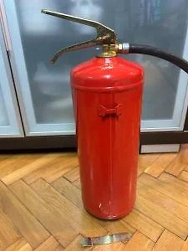 Oprema i sredstva za zaštitu: GLORIA protivpožarni aparat – model PD 6 GA, tip: stalno pod pritiskom — 11