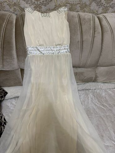 Пуховики и зимние куртки: Продаю все срочно дешево — 28