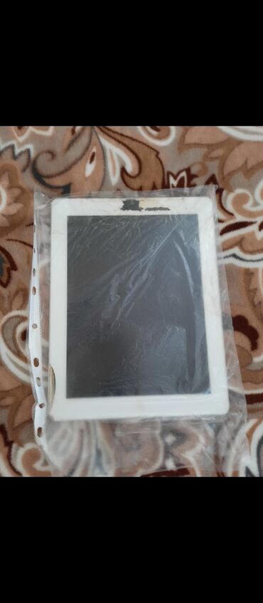 Apple iPad: İşlənmiş Apple iPad 4 (2012), 9,7", 64 GB, Ünvandan götürmə, Pulsuz çatdırılma, Ödənişli çatdırılma