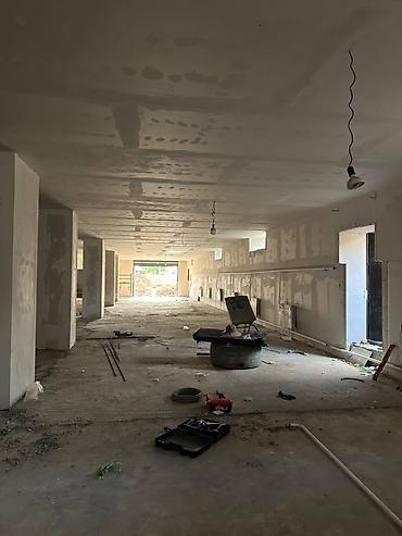 Аренда коммерческой недвижимости: Сдается подвальное помещение в жил массиве Ынтымак по Баха — 1