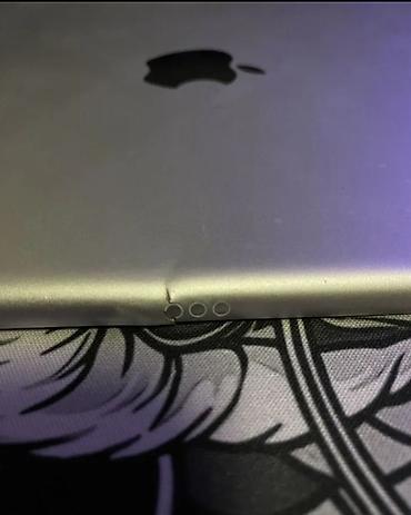 Техника жана электроника: Планшет, Apple, эс тутум 64 ГБ, 10" - 11", Wi-Fi, Колдонулган, Классикалык түсү - Күмүш — 2