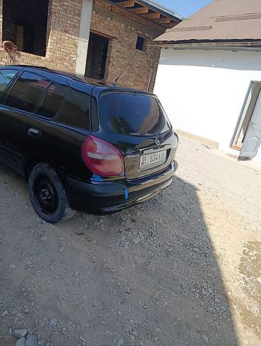 red cell: Nissan Almera: 2000 г., 1.5 л, Механика, Бензин, Хэтчбэк — 4