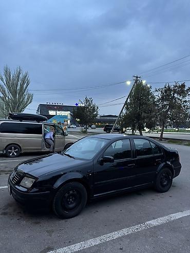 Унаа сатуу: Volkswagen Bora: 2002 г., 2 л, Кол менен иштөөчү, Бензин, Седан — 9