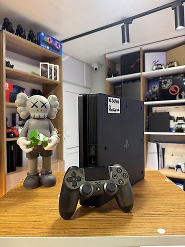 Video oyunlar və konsollar: 🎮 PlayStation 4 Slim Days of Play Edition Tam işlək vəziyyətdədir — 2
