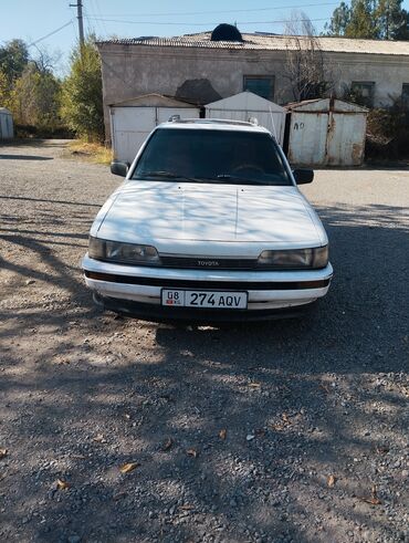 Toyota: Toyota Camry: 1988 г., 2 л, Механика, Дизель, Универсал