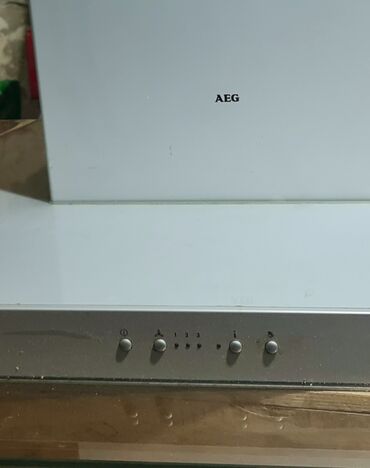 Mikrodalğalı sobalar: Aspirator AEG, rəng - Ağ