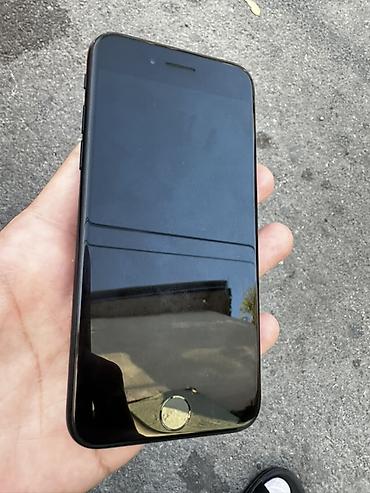 ayfon se 2020: IPhone SE 2020, Qara, Barmaq izi — 5