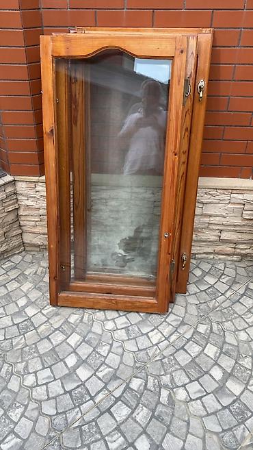 12 ədəd taxta pəncərə var. Ehtiyyacı olan gəlsin götürsün. Ünvan qara