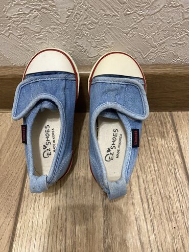 детская обувь 22: Стильныекачественные кеды на весну КОРЕЯ надевали пару раз