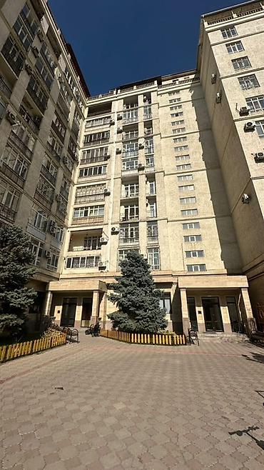 Аренда помещений под детский сад: Просторный закрытый двор современного жилого комплекса. * Тип — 32