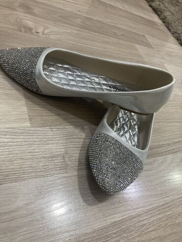 ayaqqabı mokasini: Baletkalar, Ölçü: 35.5, İşlənmiş