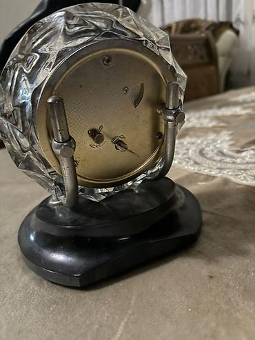 İncəsənət və kolleksiyalar: Sovet istehsalı masa saatı – “Made in USSR” yazılı - Mexaniki — 2