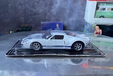 Avtomobil modelləri: Коллекционная модель FORD GT40 White with blue strip 1966 — 14