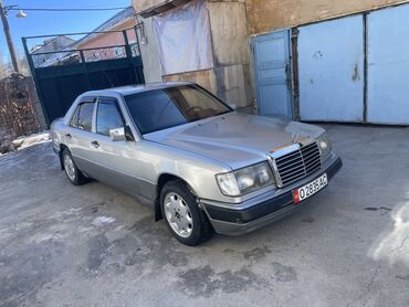 w124 4 2: Mercedes-Benz W124: 1992 г., 2 л, Механика, Бензин, Седан