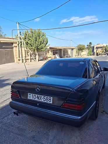 sukanlar: Mercedes-Benz W124: 2 l | 1990 il Sedan — 6