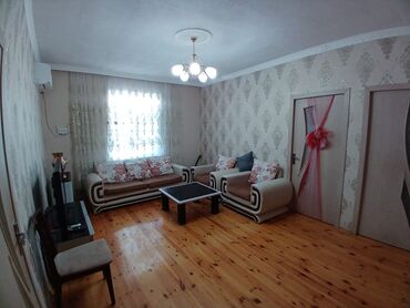 Həyət evləri və villaların satışı: Hövsanda həyət evi - Plan: 1 mərtəbə, kürsülü. Geniş beton həyət — 10