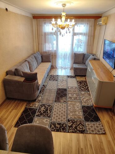 Kirayə mənzillər: Bakı, 8-ci kilometr, 2 otaqlı, Köhnə tikili, m. Xalqlar Dostluğu, 55 kv. m
