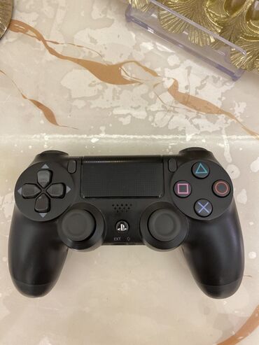 Xbox Series X: PlayStation 4 konsolları üçün nəzərdə tutulmuş Sony DualShock 4 simsiz