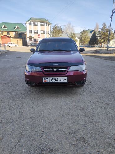 Daewoo: Daewoo Nexia: 2010 г., 1.6 л, Механика, Бензин, Седан