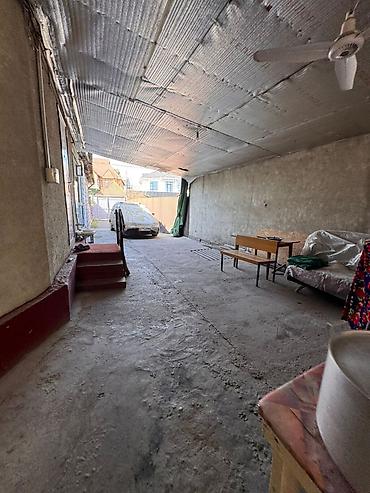 Продажа коттеджей и домов: Продается пол дома в Рабочем городке пер. Яблочный. Дом 1970г at lalafo.kg — 1 Продажа коттеджей и домов: Продается пол дома в Рабочем городке пер. Яблочный. Дом 1970г — 1