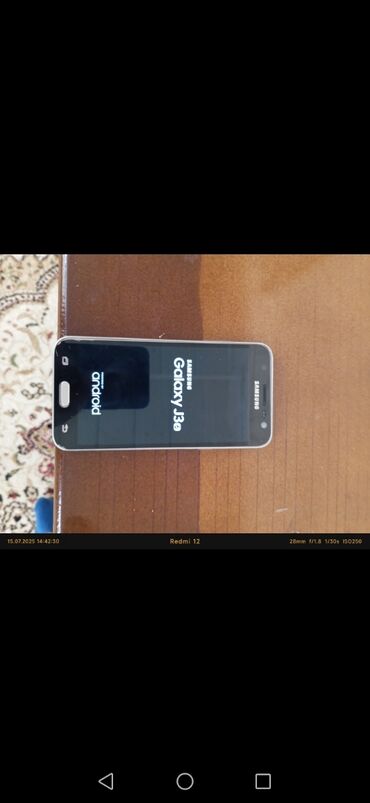 a 20 s: Samsung Galaxy J3 2016, 8 GB, rəng - Qızılı, Sensor