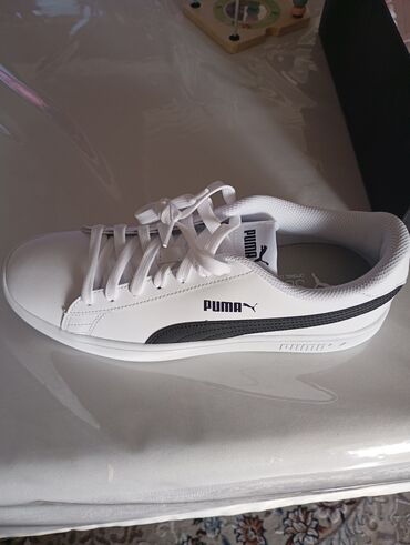шакек муруской: Кеды Puma Smash v2 L - Цвет: белый с черной полосой Formstrip - Верх