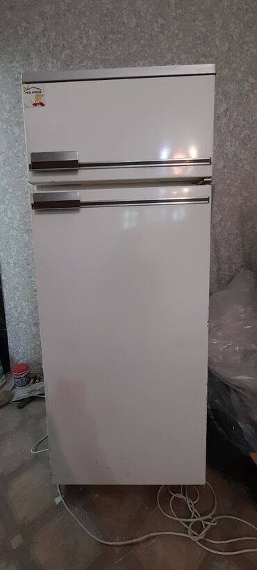 Холодильники: Холодильник Б/у, Двухкамерный, 60 * 150 * 60