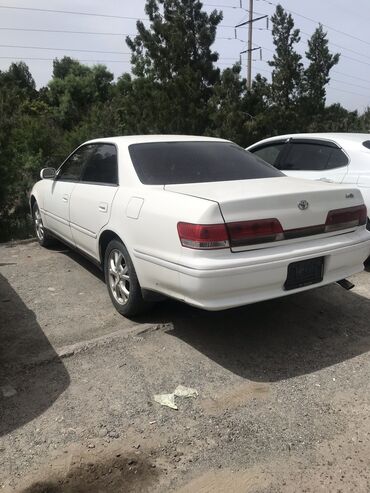 Toyota: Toyota Mark II: 2000 г., 2 л, Автомат, Бензин, Седан