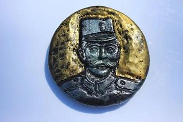 Značke, ordenje i medalje: GIPSANI MAGNET ZA FRIŽIDER VOJA TANKOSIĆ RUČNI RAD | Magnet za — 5