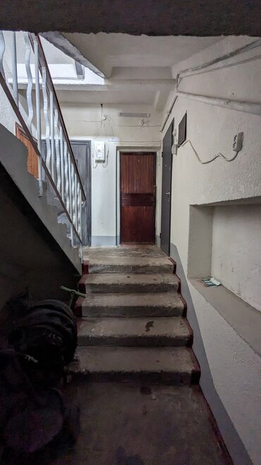 40 лет киргизии: 2 комнаты, 40 м², Хрущевка, 1 этаж, Косметический ремонт