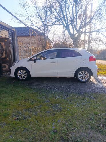 Kia: Kia Rio: 1.6 l | 2015 il Hetçbek — 16
