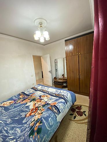 zabratda ev: 6 otaqlı, 260 kv. m, Orta təmir — 7