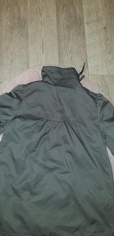 peta krusevac: Jakna duza H&M,sive boje(malo sbetlija nokansa uzivo),dužine do — 3